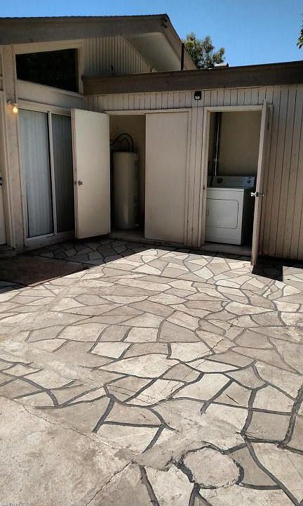 1st image of 525 N May St APT 18