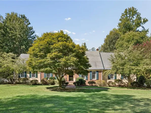 285 E Queens Dr, Williamsburg, VA 23185