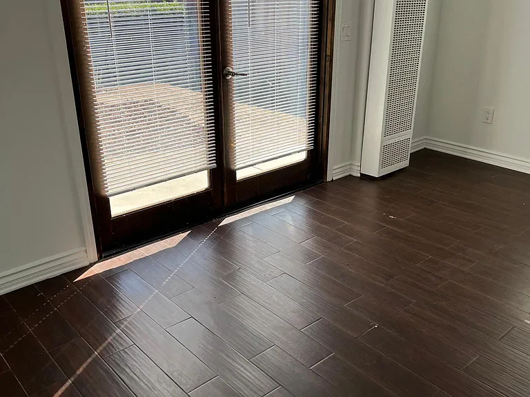 8401 Sunrise Ave — Photo 6