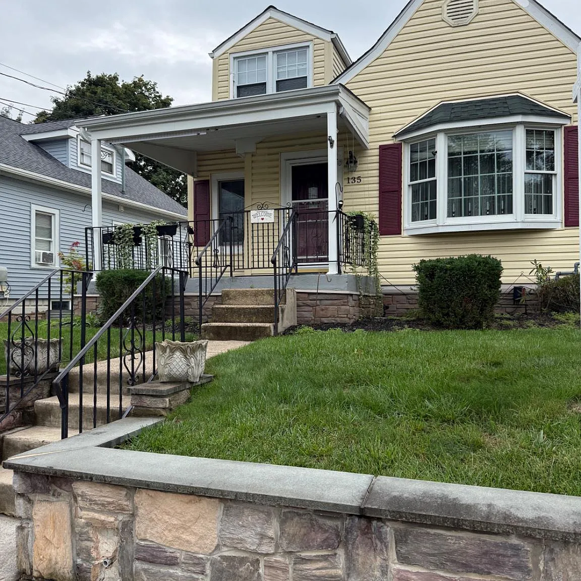 2 bed, 1.0 bath, 1000 sqft, $2,300 — Photo 1