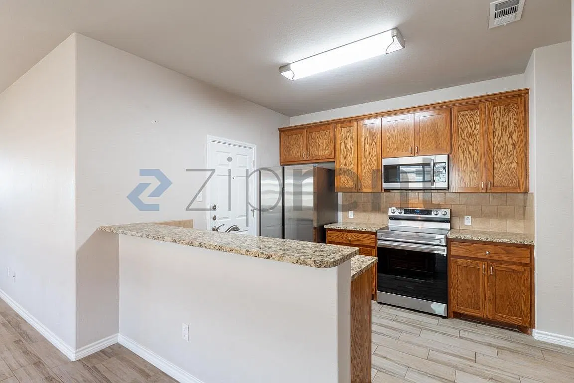 2 bed, 1150 sqft, $1,495 — Photo 4