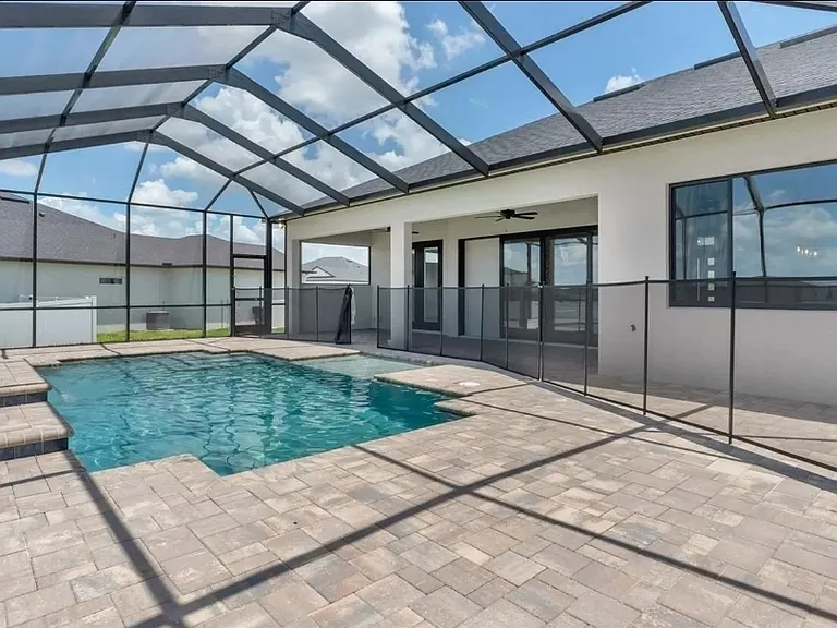 6980 Bentridge Dr — Photo 37