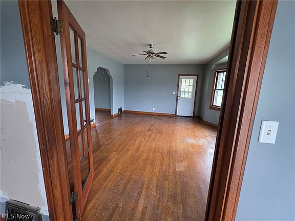 5th image of 516 Buckeye St