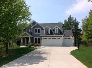 3983 E Morel Ct, Midland, MI 48642