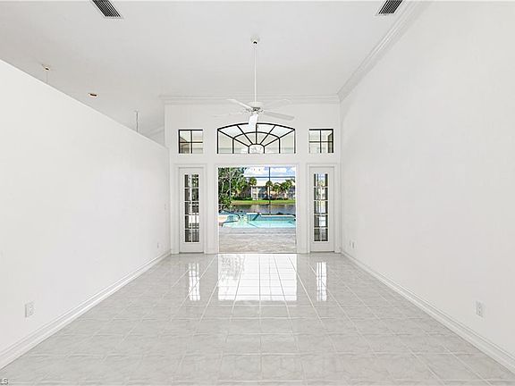 5th image of 3660 Lakemont DR