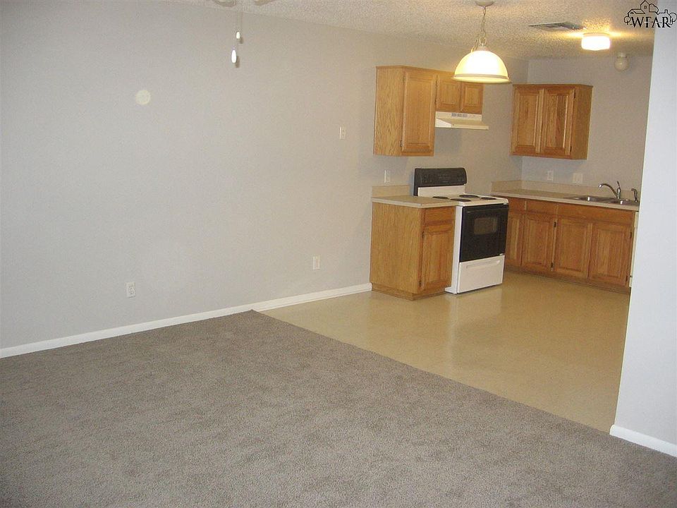 1st image of 1525 Trigg Ln APT 701