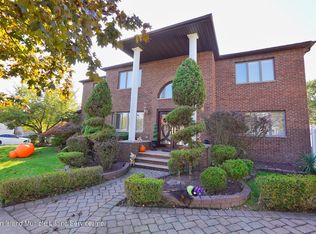 10 Clearmont Ave, Staten Island, NY