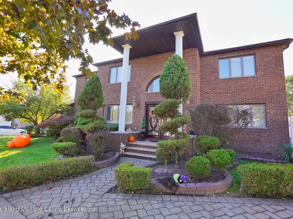 10 Clearmont Ave, Staten Island, NY 10309