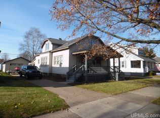 612 S 19th St, Escanaba, MI 49829