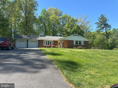 10621 Graeloch Rd, Laurel, MD, 20723