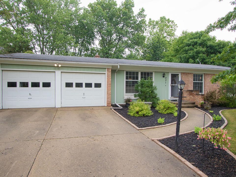 1st image of 231 Barberry Ave
