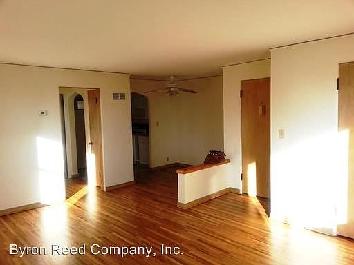 1st image of 810 N 48th Ave