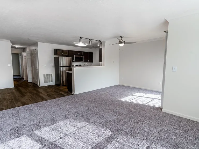 The Lakes of Beavercreek Apartment Homes — Photo 7