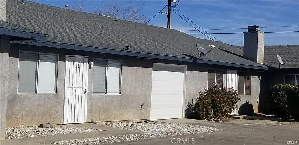 3 bed, 4160 sqft, $1,650 — Photo 1