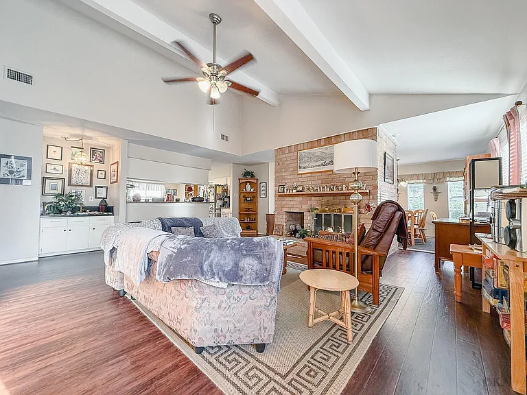 3306 Hunterwood Dr — Photo 14