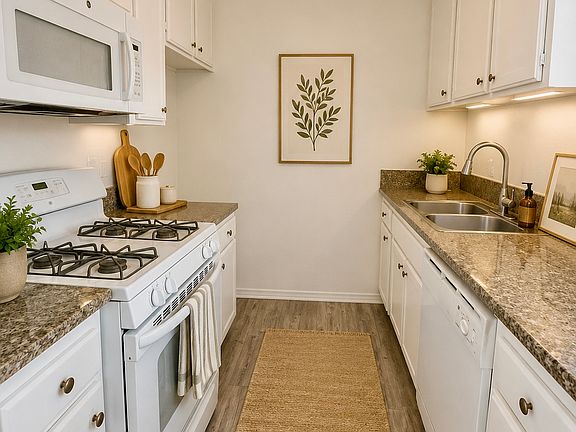 3rd image of 7319 Sepulveda Blvd #125