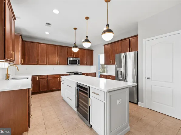 20454 Mall Center Way, Lewes, DE 19958