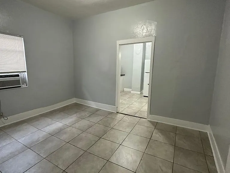 707 Franklin St — Photo 13