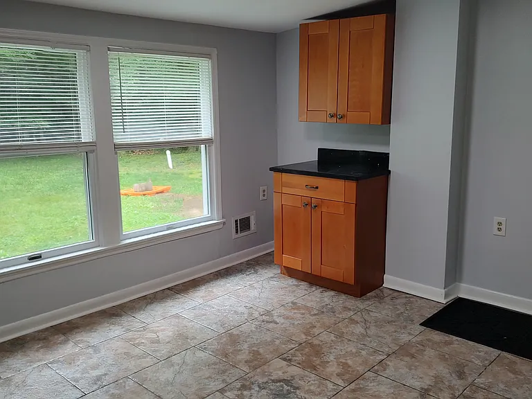 64 Washington Ave #B — Photo 4