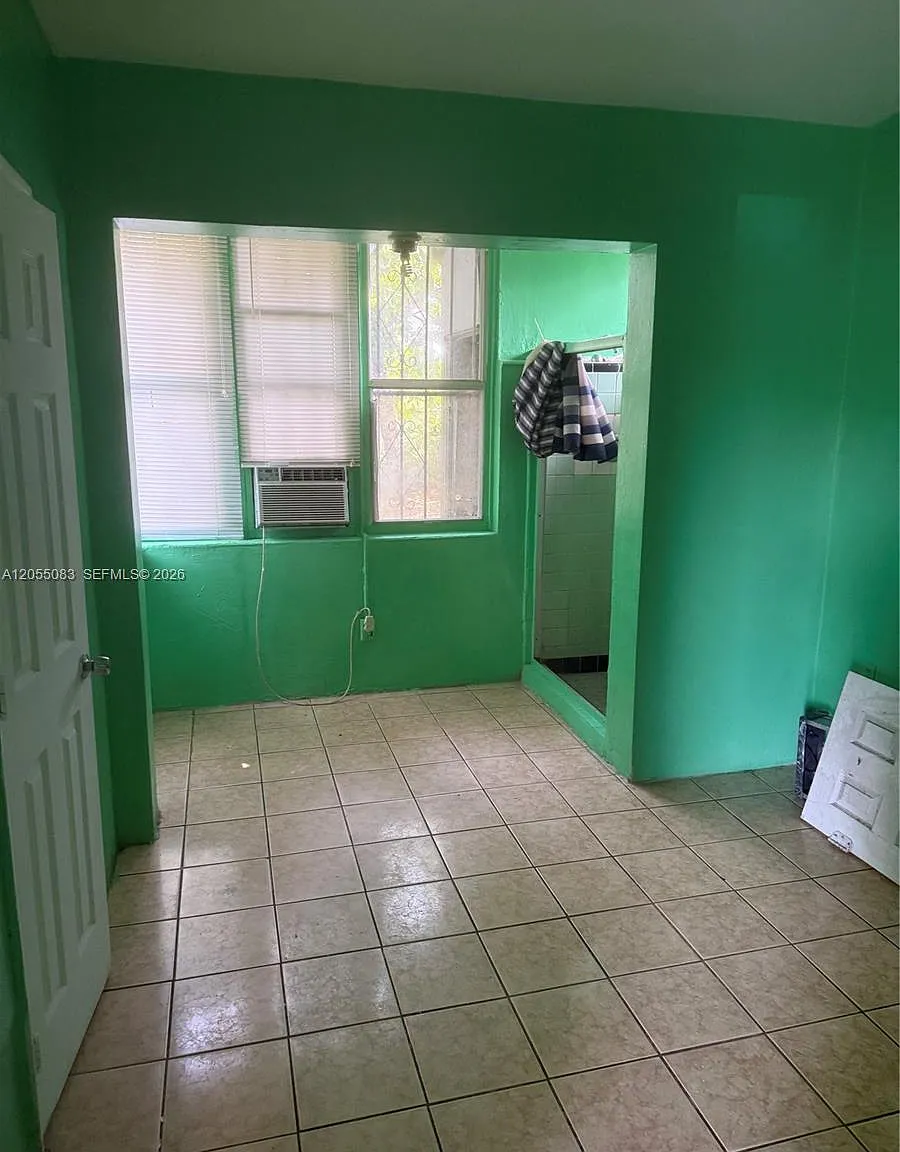 17th Ave Manor — Photo 4