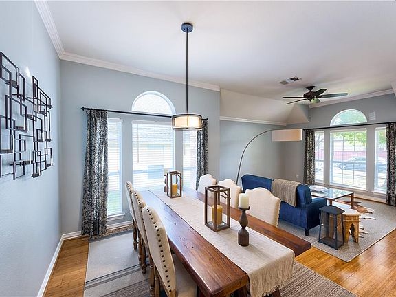4th image of 18320 Summerfield Dr