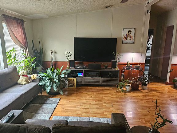 3rd image of 243 Sun Ct S #243