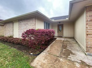7318 Bubbling Brooks Ln, Houston, TX 77095