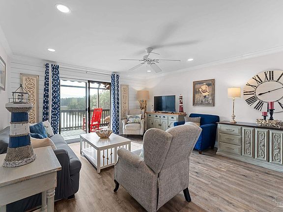 4th image of 4068 Spinnaker Dr Unit 202