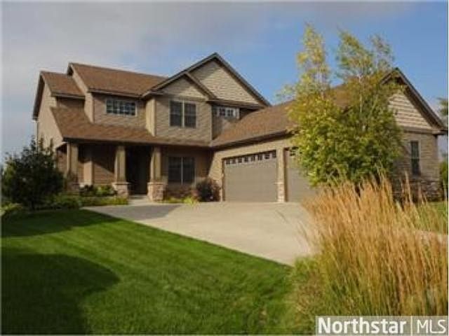 1st image of 781 Applewood Cir