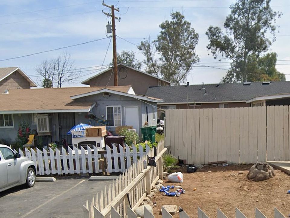 1st image of 21840 Dracaea Ave