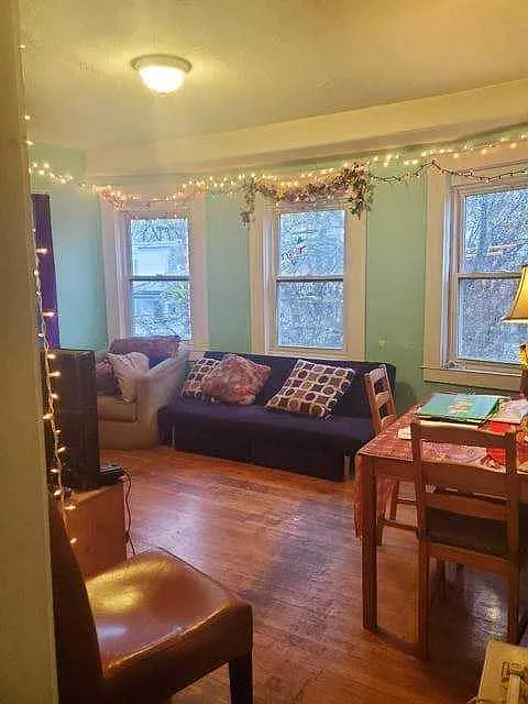 5 bed, $3,600 — Photo 3