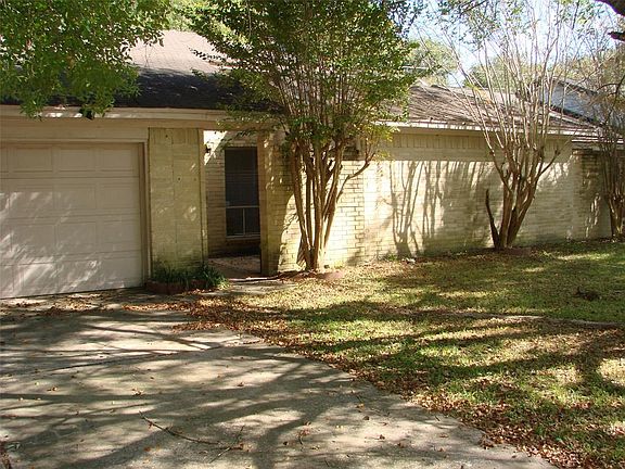 2nd image of 23034 Spring Willow Dr