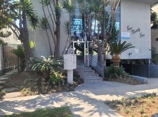435 S Palm Dr APT 1, Beverly Hills, CA 90212