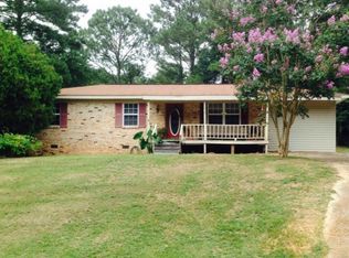 518 Fitzsimmons St, New Brockton, AL 36351