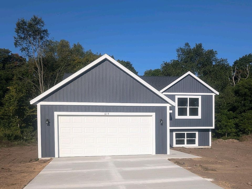 2nd image of 614 Rust Ave