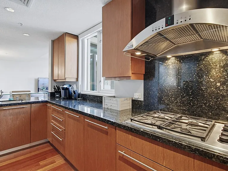 1169 Pacific Hwy #107 — Photo 13
