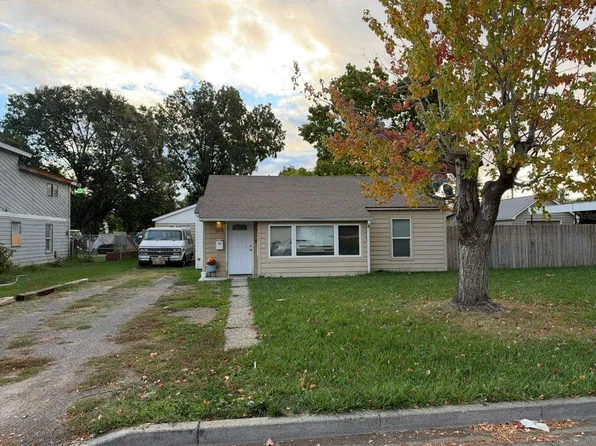 205 Douglas St, Grandview, WA 98930