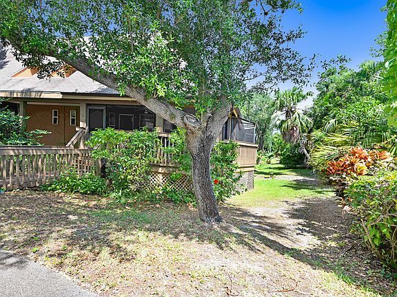 4th image of 6291 Treetop Dr #0