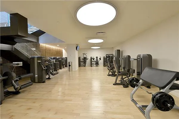 Rented by Solow Realty | media 21