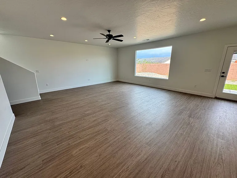 4149 El Capitan Way — Photo 11