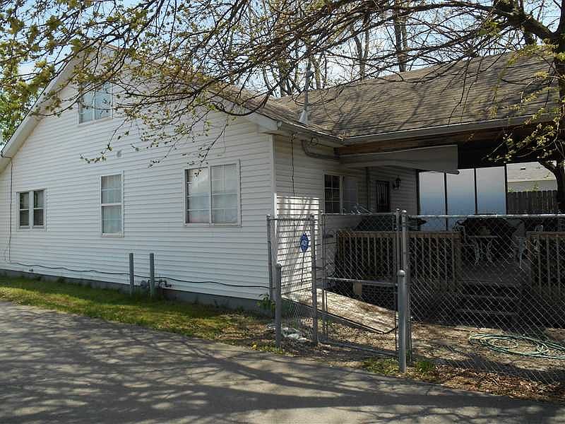 2nd image of 2919 W 10th St