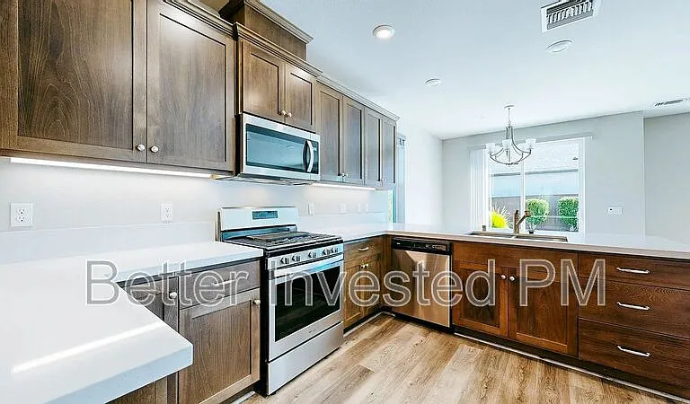 1404 Dogwood Dr — Photo 13