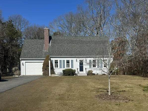 19 Tiller Drive, Waquoit, MA 02536