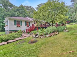 5 Starwood Ln, Highland Mills, NY 10930
