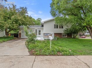 302 Cielo Vista St, Colorado Springs, CO 80911