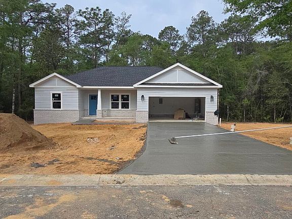 2nd image of 22 Hunters Ridge Dr