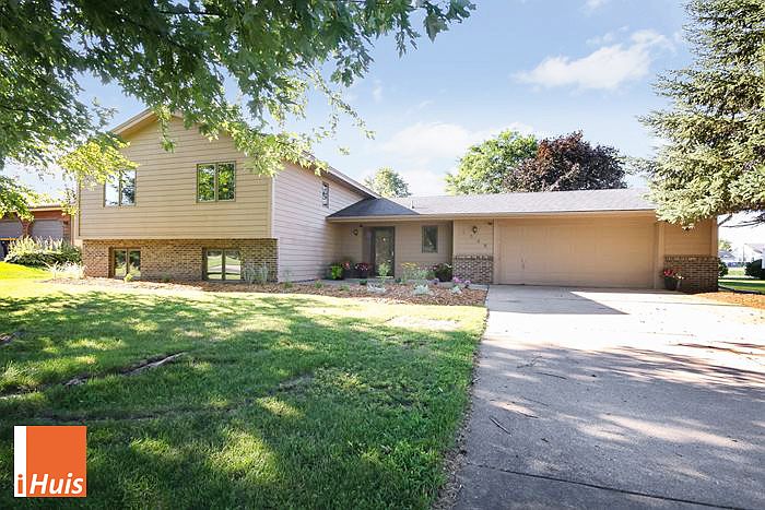 1st image of 2548 Onyx Dr