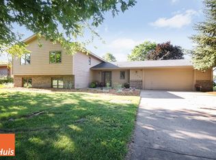 2548 Onyx Dr, Shakopee, MN 55379