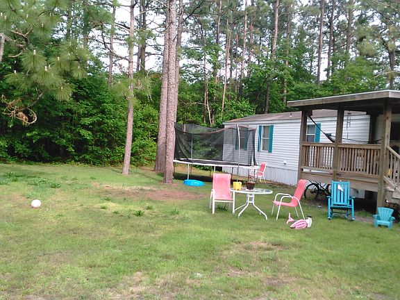 3rd image of 218 Spruce Pines Dr