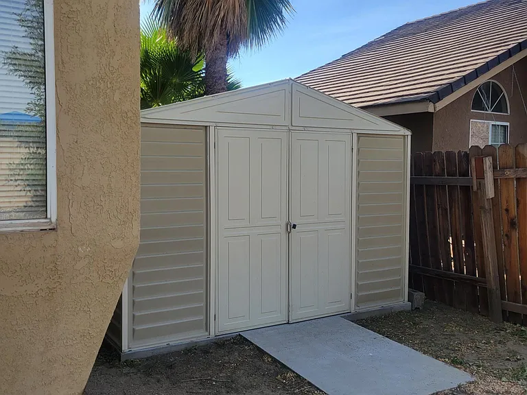 Storage unit